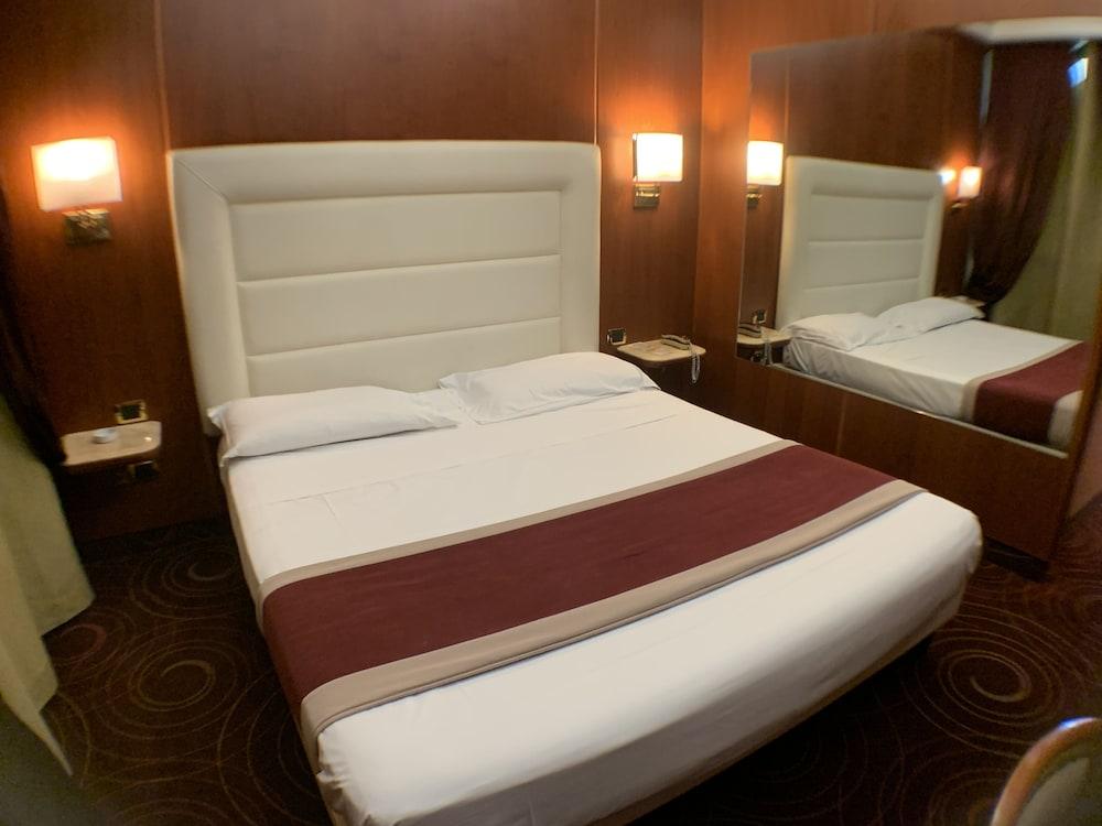 AS Hotel Monza Esterno foto